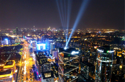 南京主城夜景照明构架形成 灯光为笔勾勒夜金陵