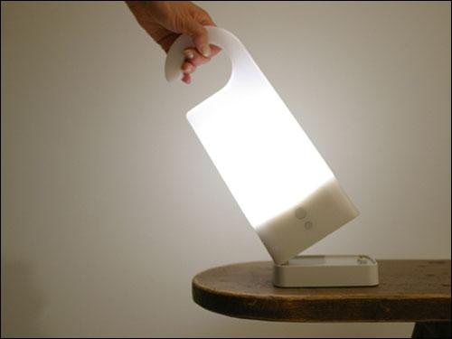 超长工作时间 无印良品节能LED可移动电灯_数码_科技时代_新浪网